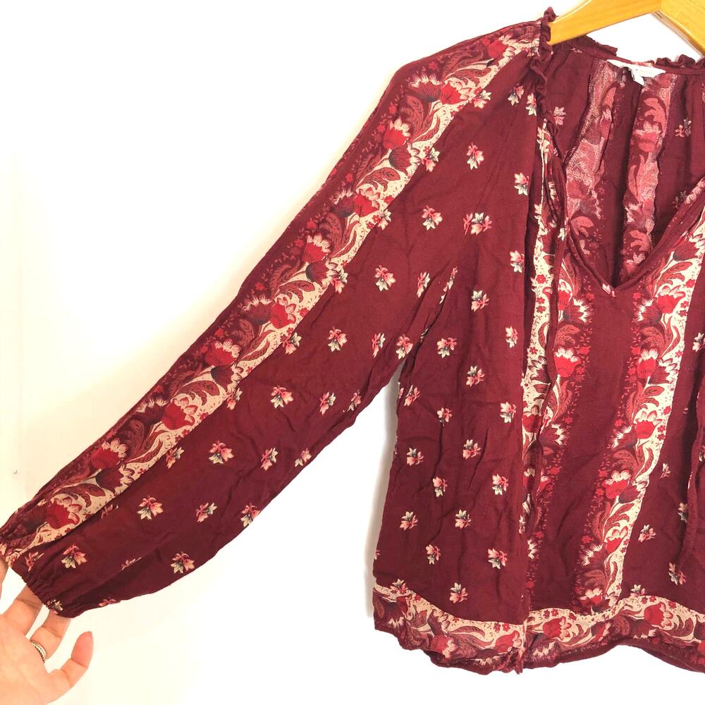 Lucky Brand - Burgundy Floral V-Neck Peasant Top -Small - Picture 3 of 8